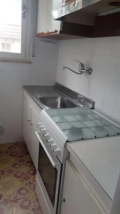 Cute Apartment 100 Mt From The Beach! 丽都阿德里亚诺 意大利